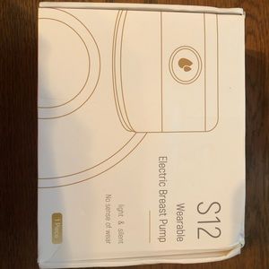 MOMCOZY S12 hands free Breastpump